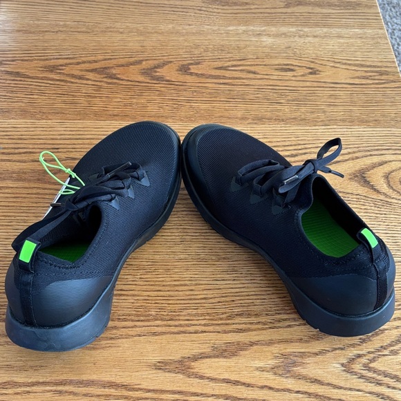 OOFOS Black Comfort Sneakers - Picture 4 of 6